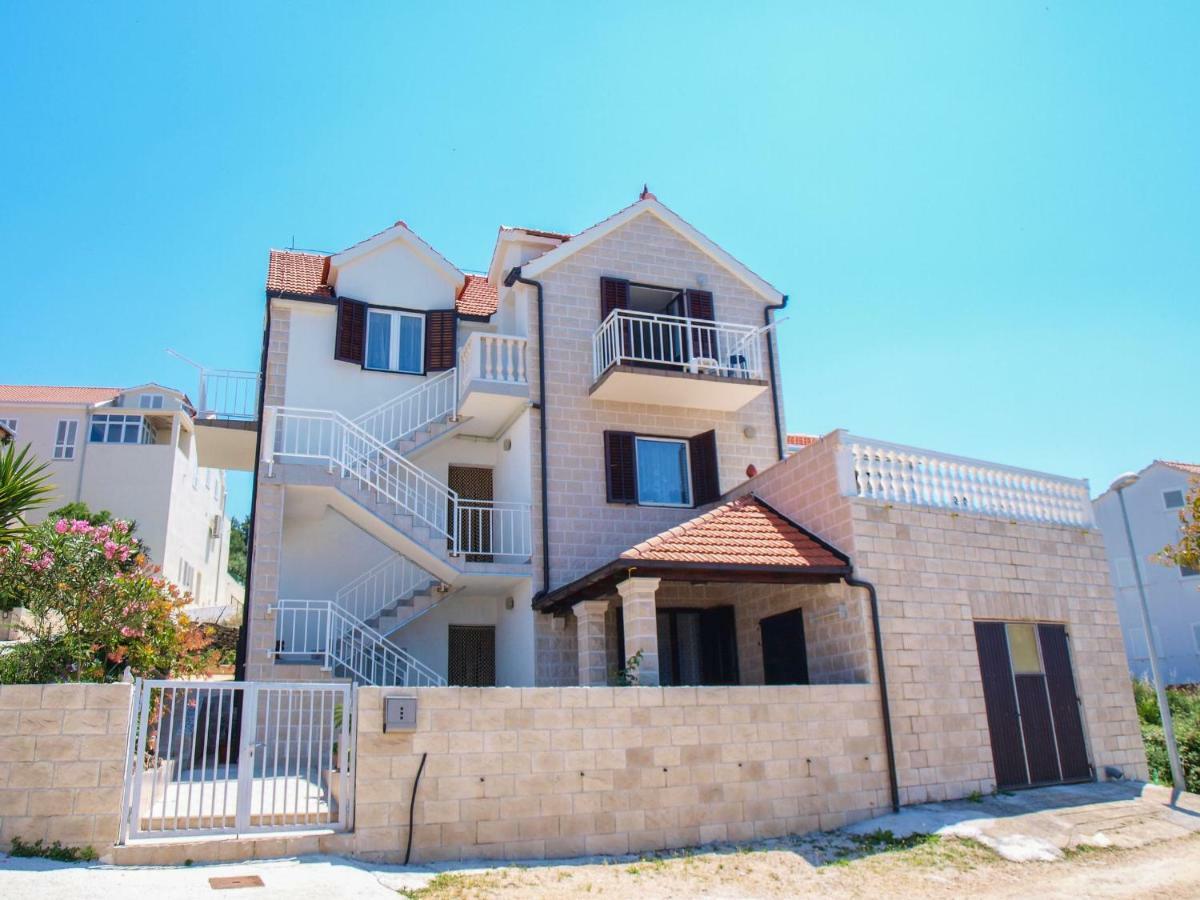 Vukovic Apartment *