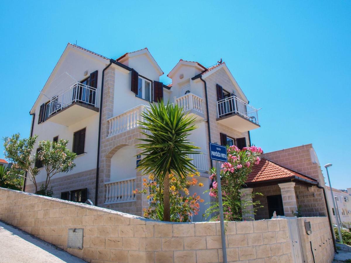 Vukovic Apartment Postira